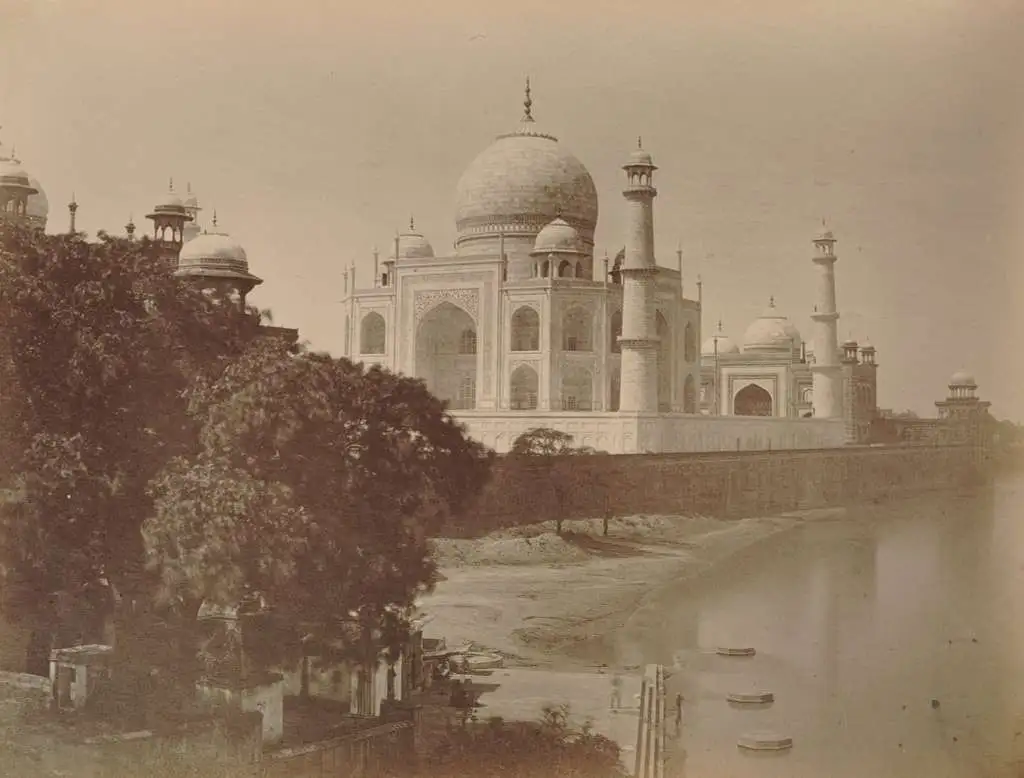 Yamuna river near Tajmahal